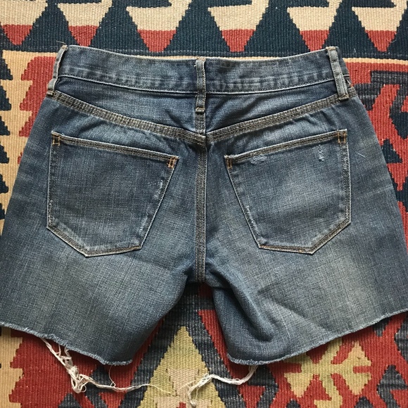 Madewell Distressed Shorts - Picture 2 of 4